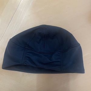 Lululemon beanie.